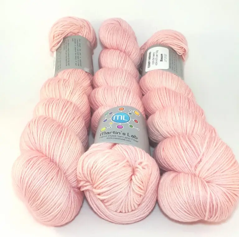 Martin`s lab Comfy merino käsinvärjätty merinolanka